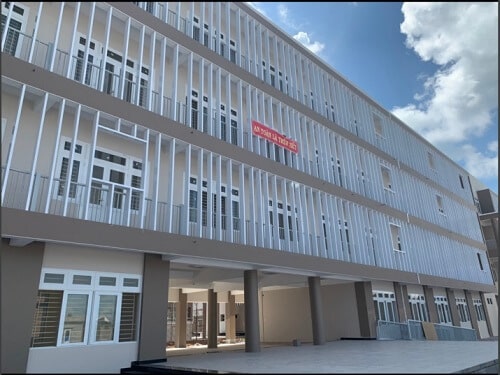 Nhôm Alumen được sử dụng làm mặt dựng trong các công trình