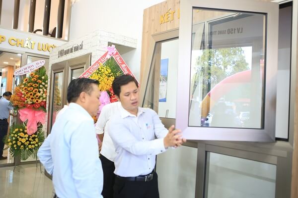 Đại lý - showroom cửa nhôm Gia Phát Hưng