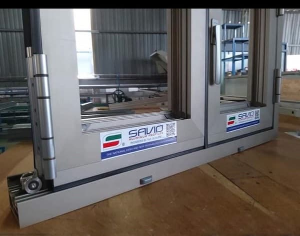 Cửa nhôm Savio được sản xuất và có kết cấu đạt tiêu chuẩn châu Âu